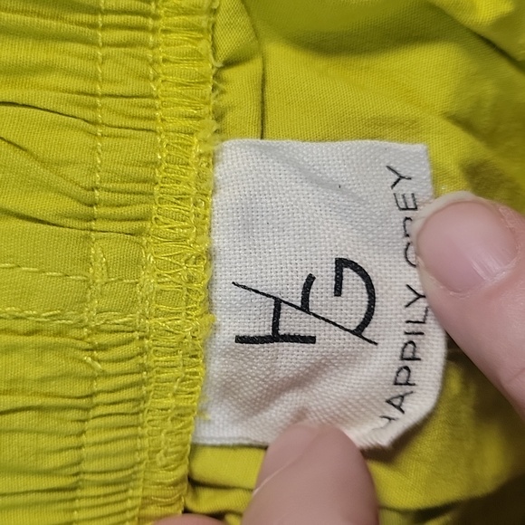 Happily Grey Women's Parachute Cargo Pants in Yellow Size Medium - Picture 4 of 8
